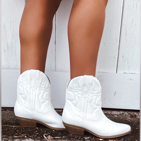 Western Ankle Bootie - Picture 3 of 9